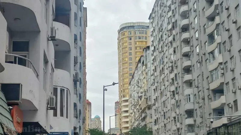 Satılır 4 otaqlı Mənzil Yeni tikili 203 m² Yasamal r. - şəkil 3