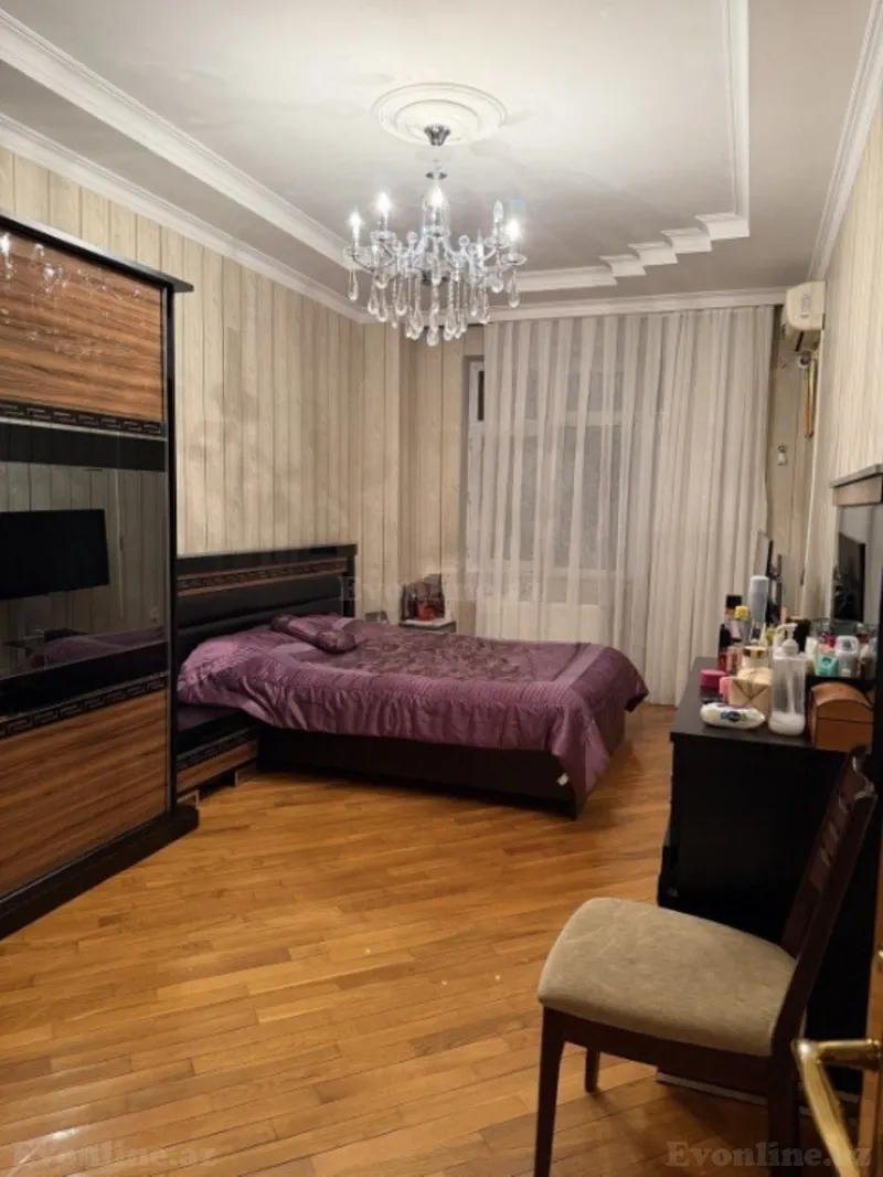 Satılır 4 otaqlı Mənzil Yeni tikili 203 m² Yasamal r. - şəkil 8