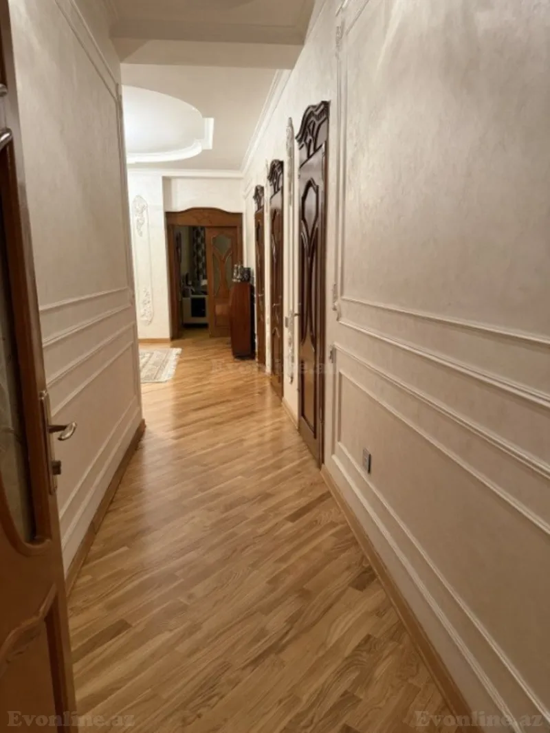 Satılır 4 otaqlı Mənzil Yeni tikili 203 m² Yasamal r. - şəkil 9