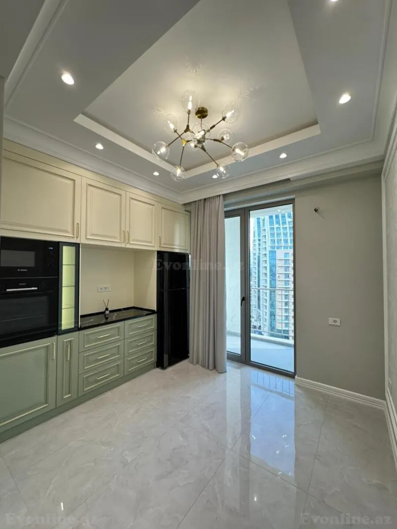 Satılır 4 otaqlı Mənzil Yeni tikili 170 m² Elmlər Akademiyası m. - şəkil 24