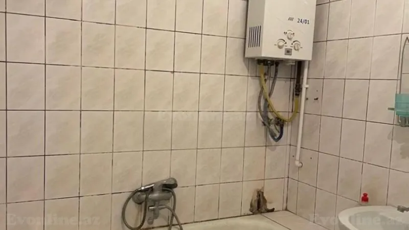 Satılır 2 otaqlı Mənzil Köhnə tikili 60 m² Azadlıq prospekti m. - şəkil 5