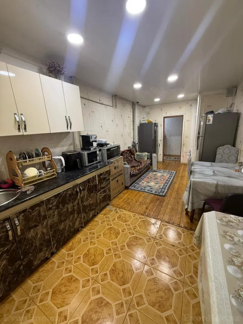 Satılır 4 otaqlı Mənzil Köhnə tikili 100 m² Suraxanı r. - şəkil 2