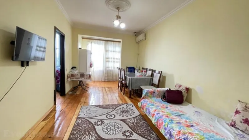 Satılır 2 otaqlı Mənzil Köhnə tikili 35 m² 7-ci mikrorayon - şəkil 2