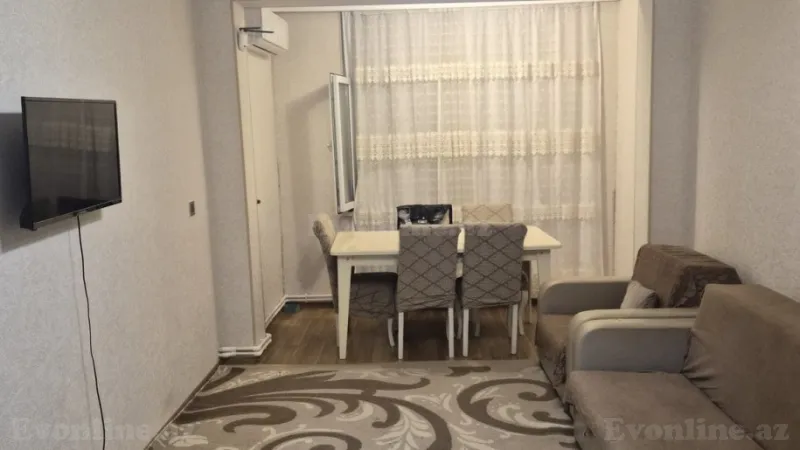 Kirayə verilir 2 otaqlı Mənzil Köhnə tikili 55 m² 4-cü mikrorayon