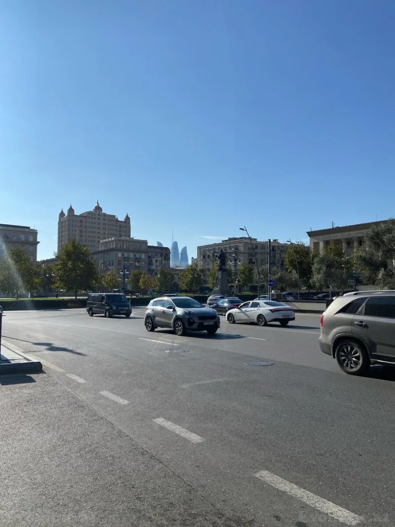 Kirayə verilir Ofis 75 m² Nizami m. - şəkil 2