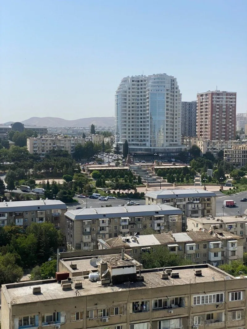 Satılır 5 otaqlı Mənzil Yeni tikili 272 m² Yasamal r. - şəkil 5
