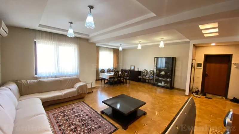 Satılır 5 otaqlı Mənzil Yeni tikili 272 m² Yasamal r. - şəkil 6