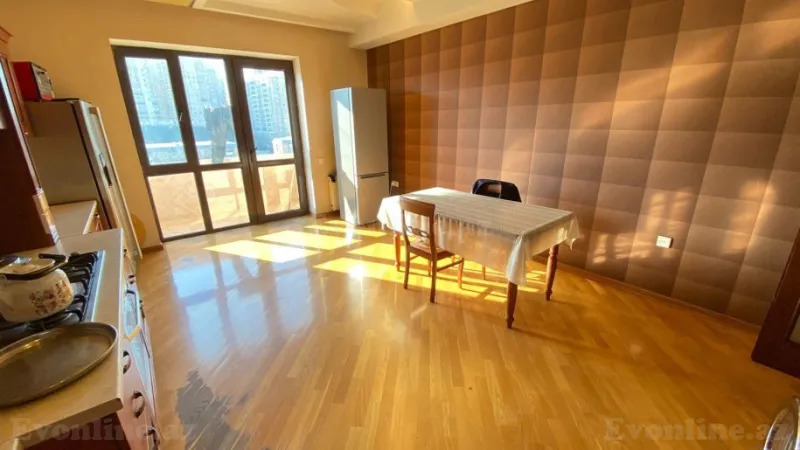 Satılır 5 otaqlı Mənzil Yeni tikili 272 m² Yasamal r. - şəkil 11