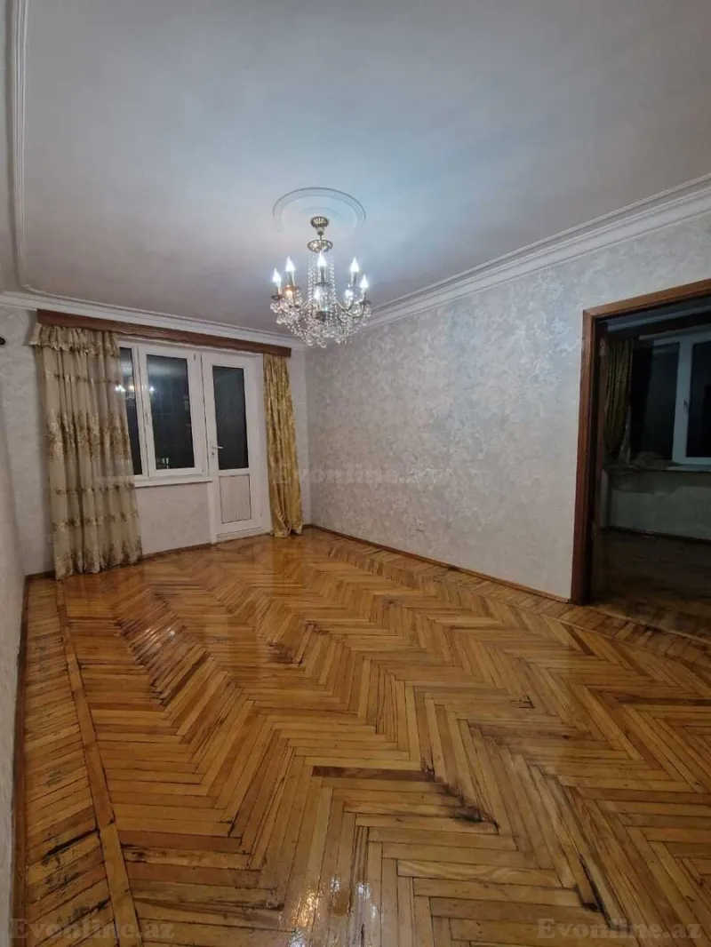 Satılır 2 otaqlı Mənzil Köhnə tikili 50 m² Elmlər Akademiyası m. - şəkil 2