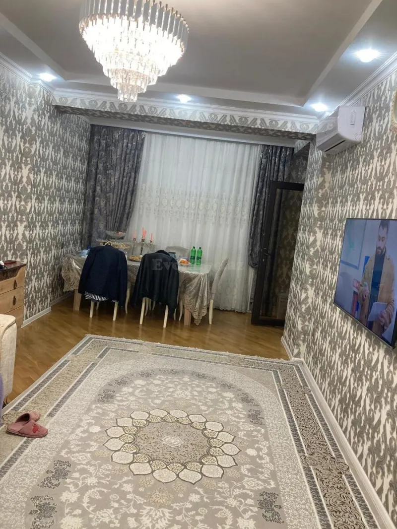 Satılır 2 otaqlı Mənzil Yeni tikili 70 m² 4-cü mikrorayon