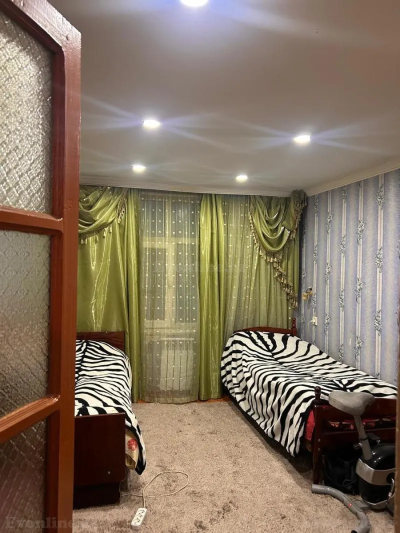 Satılır 3 otaqlı Mənzil Köhnə tikili 75 m² Nəriman Nərimanov m. - şəkil 4