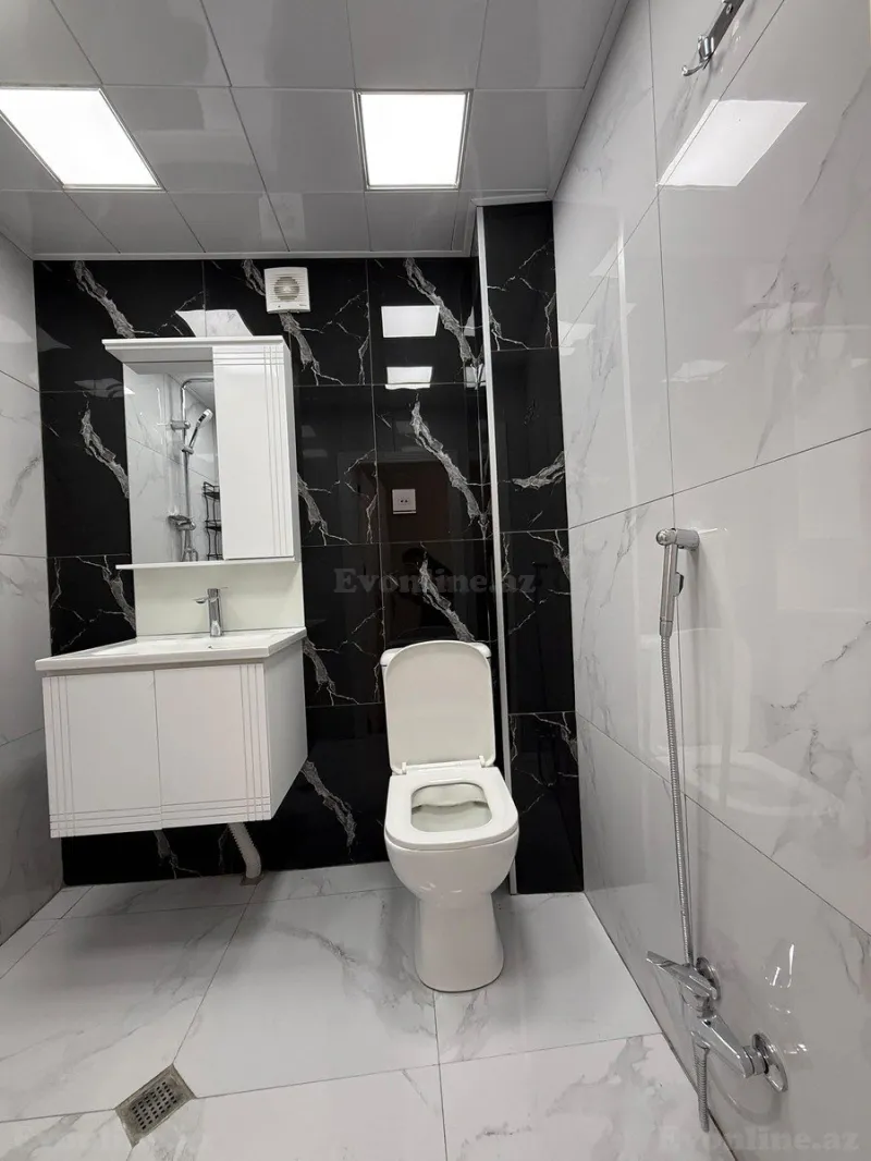 Satılır 2 otaqlı Mənzil Köhnə tikili 62 m² Qara Qarayev m. - şəkil 14