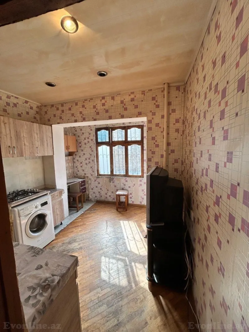 Satılır 2 otaqlı Mənzil Köhnə tikili 56 m² Əhmədli - şəkil 2