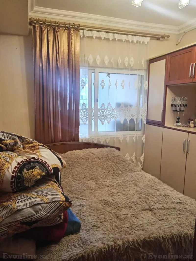 Satılır 1 otaqlı Mənzil Köhnə tikili 52 m² Gənclik m. - şəkil 3