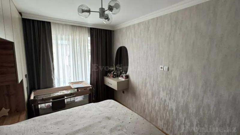 Satılır 2 otaqlı Mənzil Köhnə tikili 65 m² İnşaatçılar m. - şəkil 4