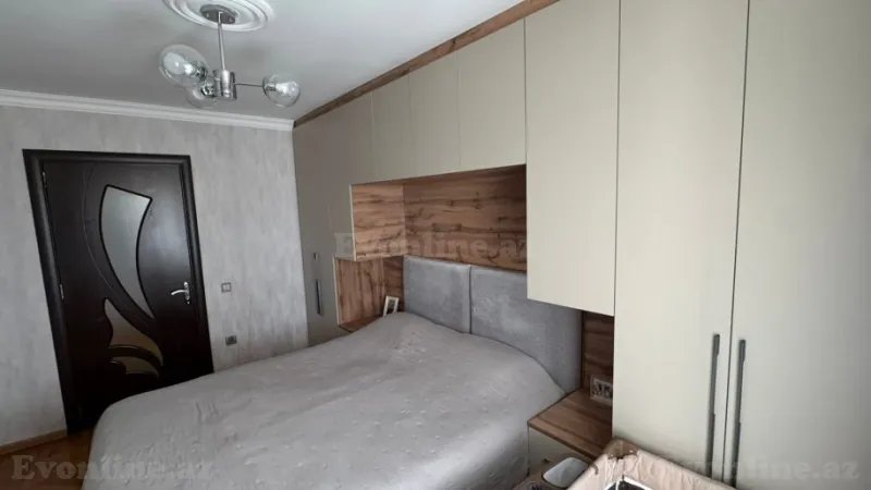 Satılır 2 otaqlı Mənzil Köhnə tikili 65 m² İnşaatçılar m. - şəkil 5
