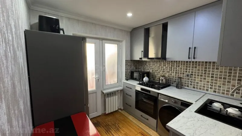 Satılır 2 otaqlı Mənzil Köhnə tikili 65 m² İnşaatçılar m. - şəkil 7