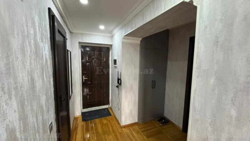 Satılır 2 otaqlı Mənzil Köhnə tikili 65 m² İnşaatçılar m. - şəkil 10