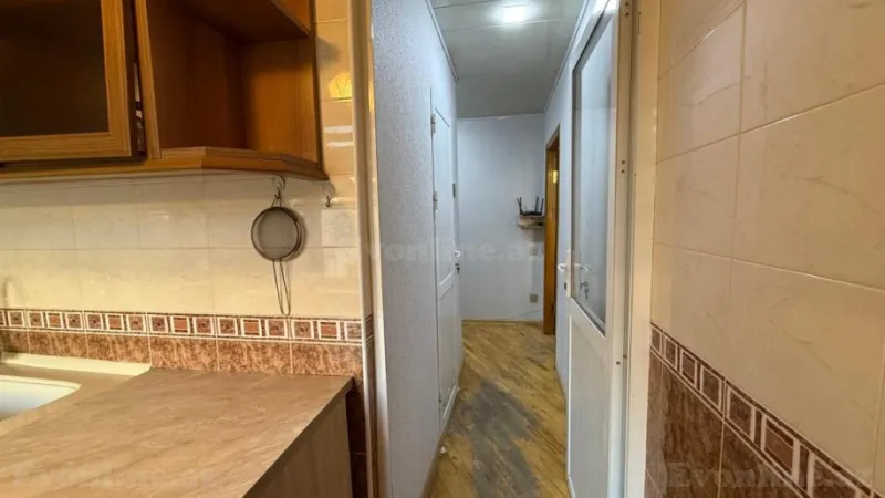 Satılır 1 otaqlı Mənzil Köhnə tikili 32 m² İnşaatçılar m. - şəkil 5