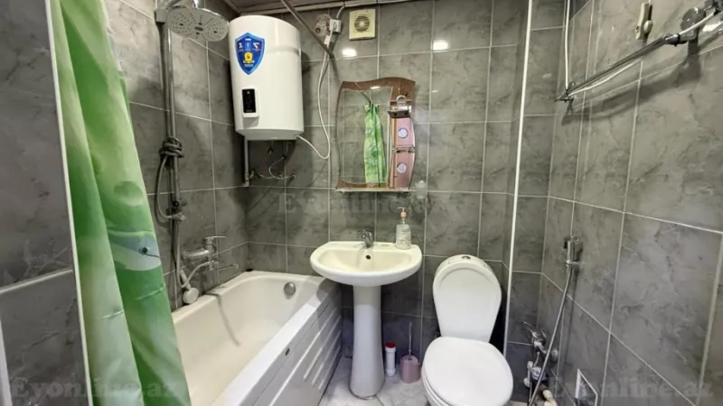Satılır 1 otaqlı Mənzil Köhnə tikili 32 m² İnşaatçılar m. - şəkil 8