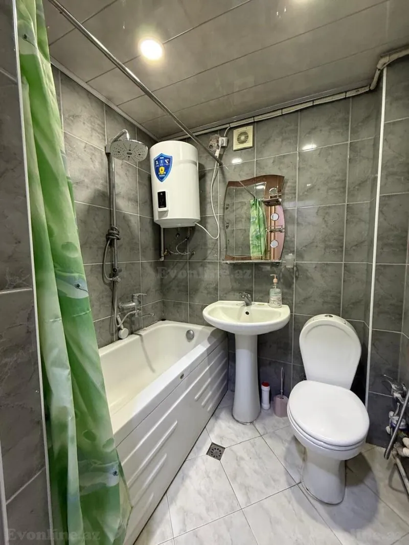 Satılır 1 otaqlı Mənzil Köhnə tikili 32 m² İnşaatçılar m. - şəkil 12