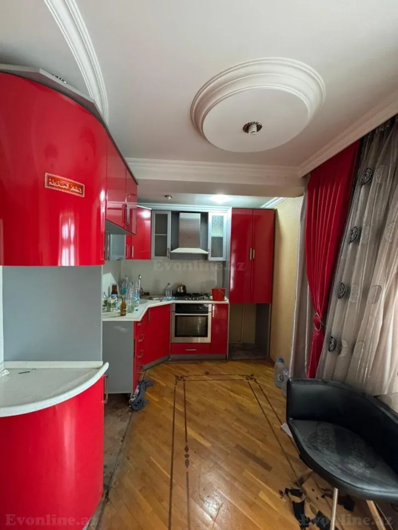 Satılır 2 otaqlı Mənzil Köhnə tikili 76 m² Xətai m. - şəkil 10