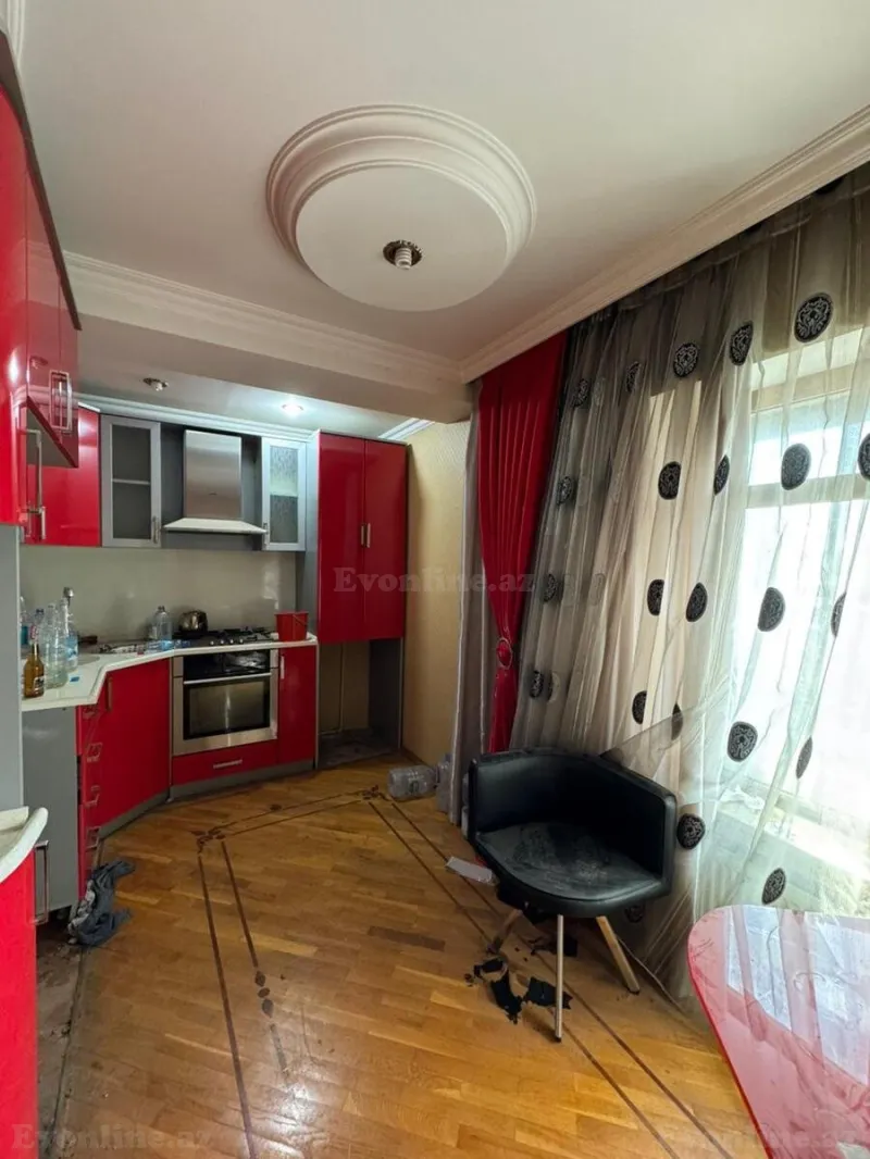 Satılır 2 otaqlı Mənzil Köhnə tikili 76 m² Xətai m. - şəkil 12