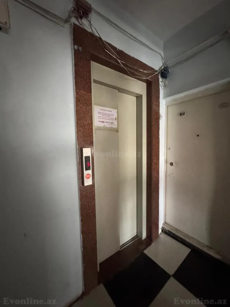 Satılır 2 otaqlı Mənzil Köhnə tikili 76 m² Xətai m. - şəkil 19