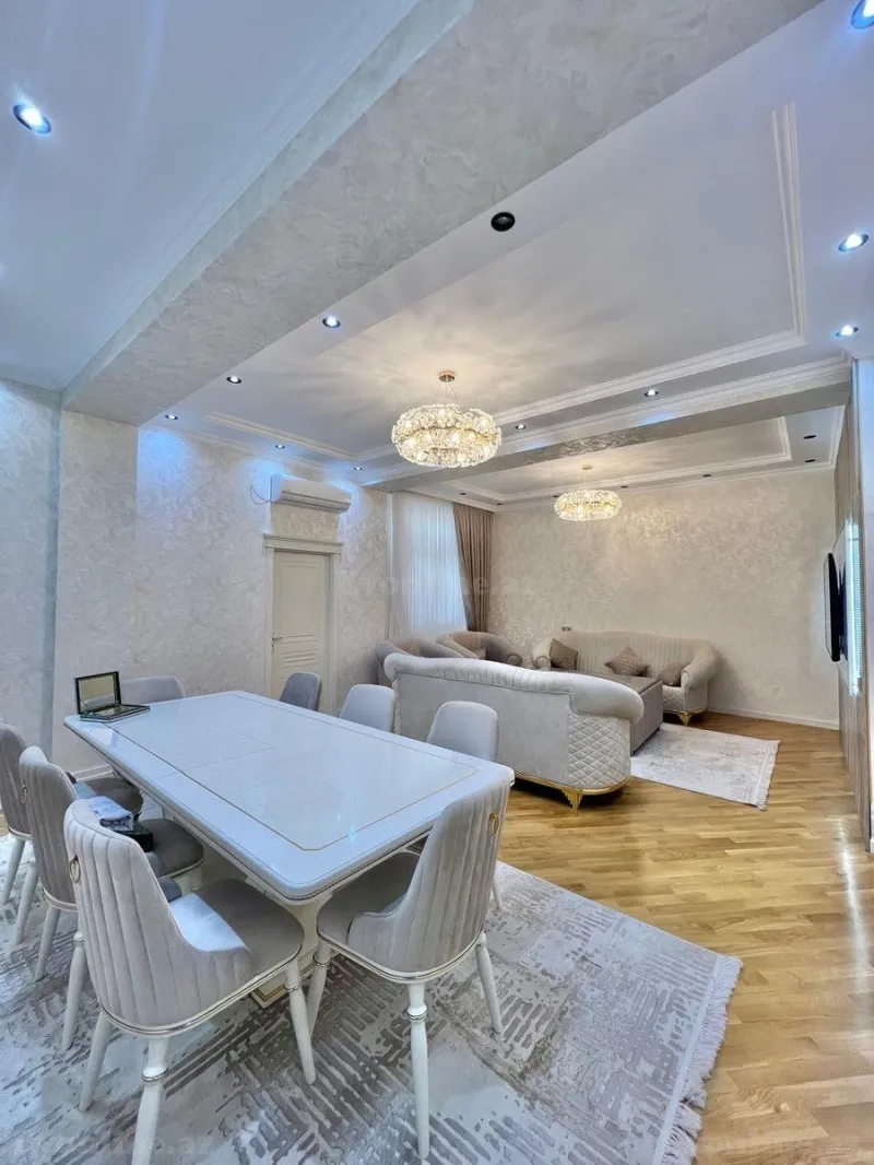 Satılır 4 otaqlı Mənzil Yeni tikili 150 m² 8 Noyabr m. - şəkil 3