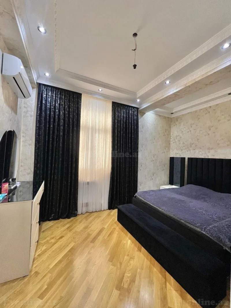 Satılır 4 otaqlı Mənzil Yeni tikili 150 m² 8 Noyabr m. - şəkil 5