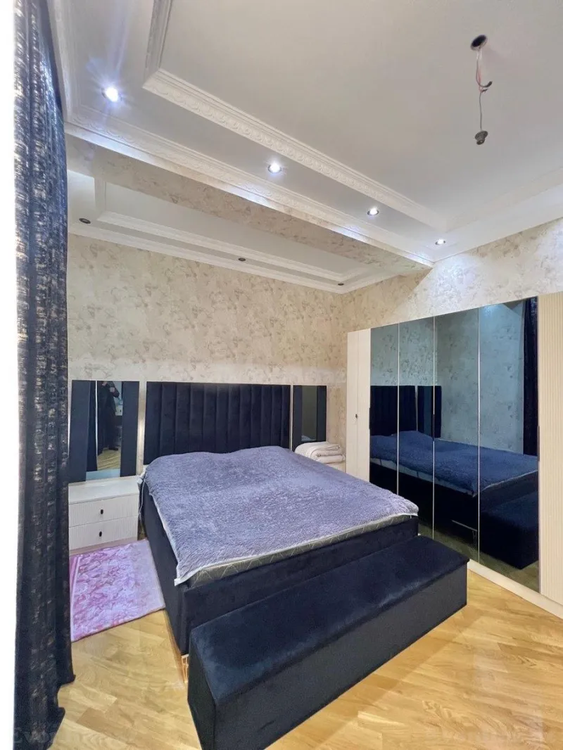Satılır 4 otaqlı Mənzil Yeni tikili 150 m² 8 Noyabr m. - şəkil 6