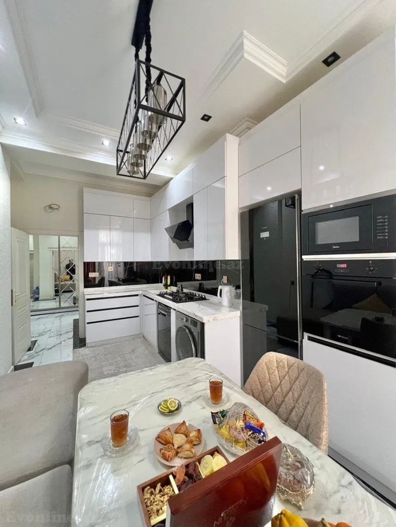 Satılır 4 otaqlı Mənzil Yeni tikili 150 m² 8 Noyabr m. - şəkil 10