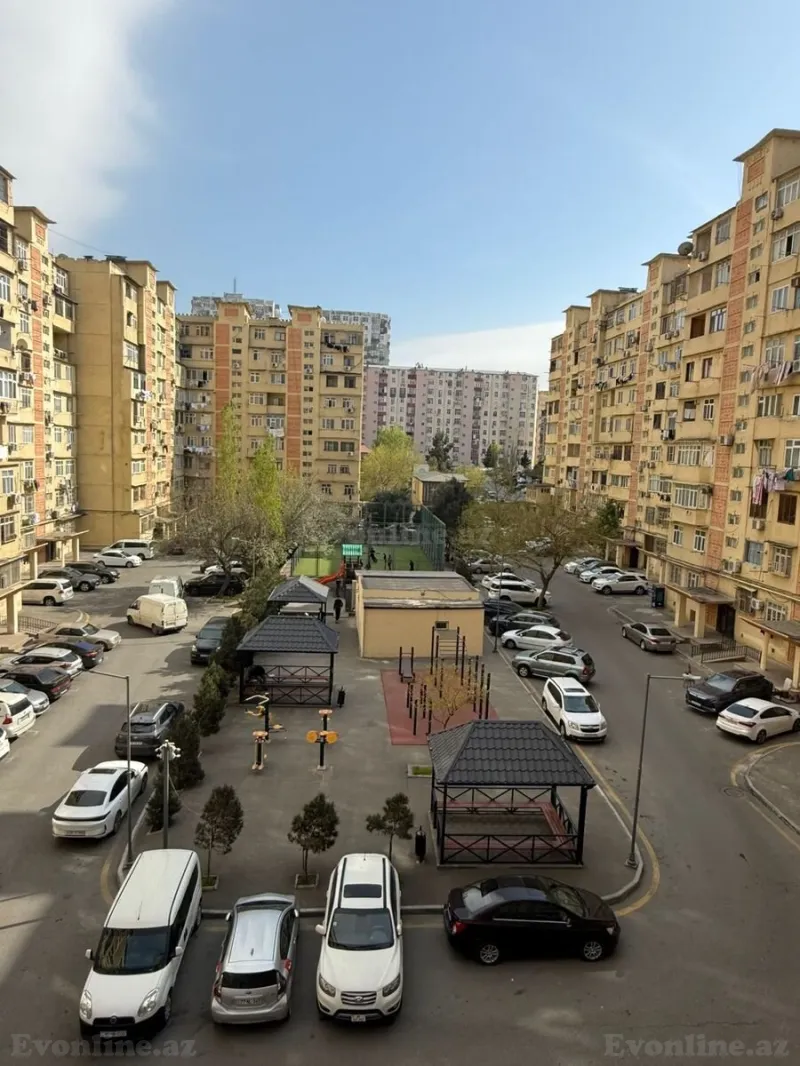 Satılır 3 otaqlı Mənzil Köhnə tikili 85 m² İnşaatçılar m. - şəkil 18