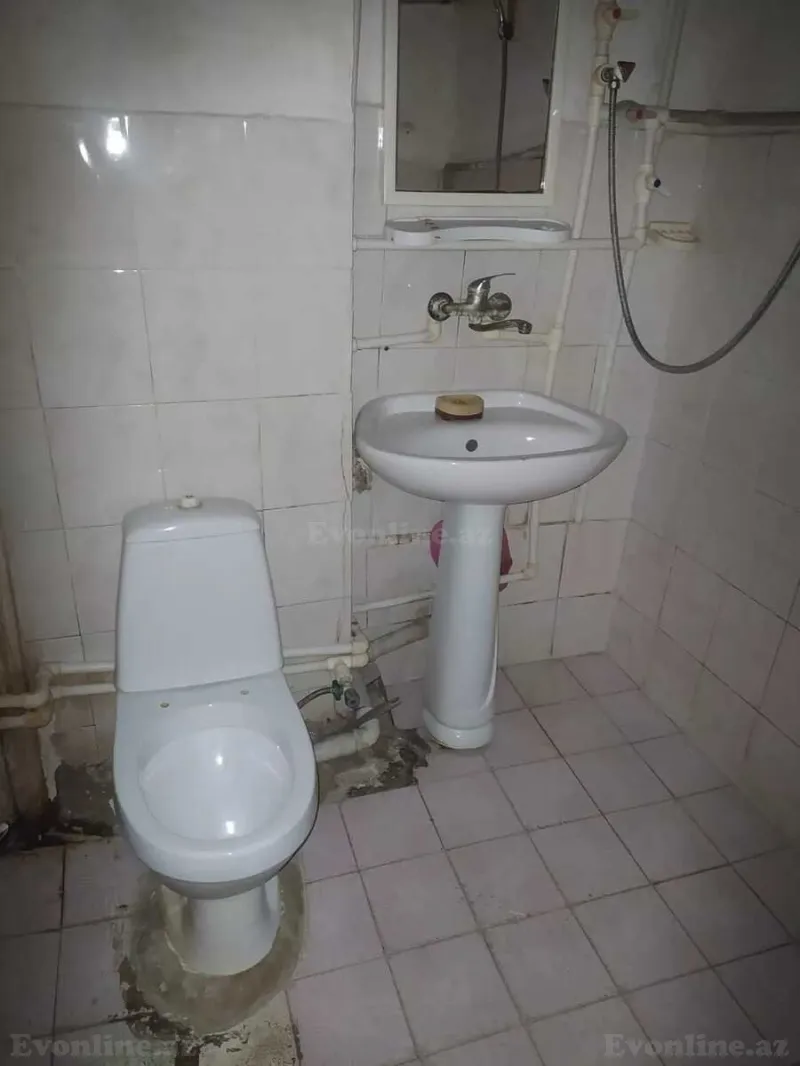 Satılır 1 otaqlı Mənzil Köhnə tikili 20 m² Həzi Aslanov m. - şəkil 3