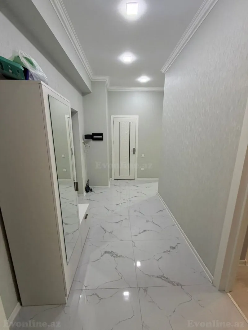 Kirayə verilir 3 otaqlı Mənzil Yeni tikili 70 m² 8-ci mikrorayon - şəkil 6