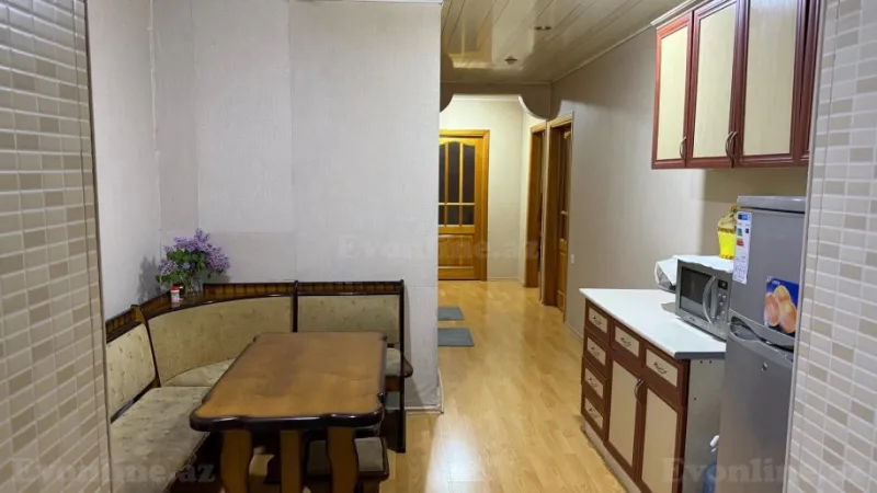 Kirayə verilir 3 otaqlı Mənzil Köhnə tikili 85 m² Neftçilər m. - şəkil 6