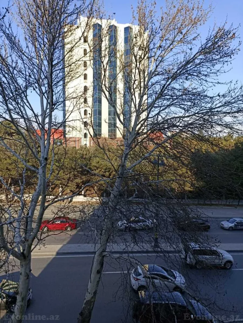 Satılır 2 otaqlı Mənzil Köhnə tikili 50 m² Yasamal r. - şəkil 3