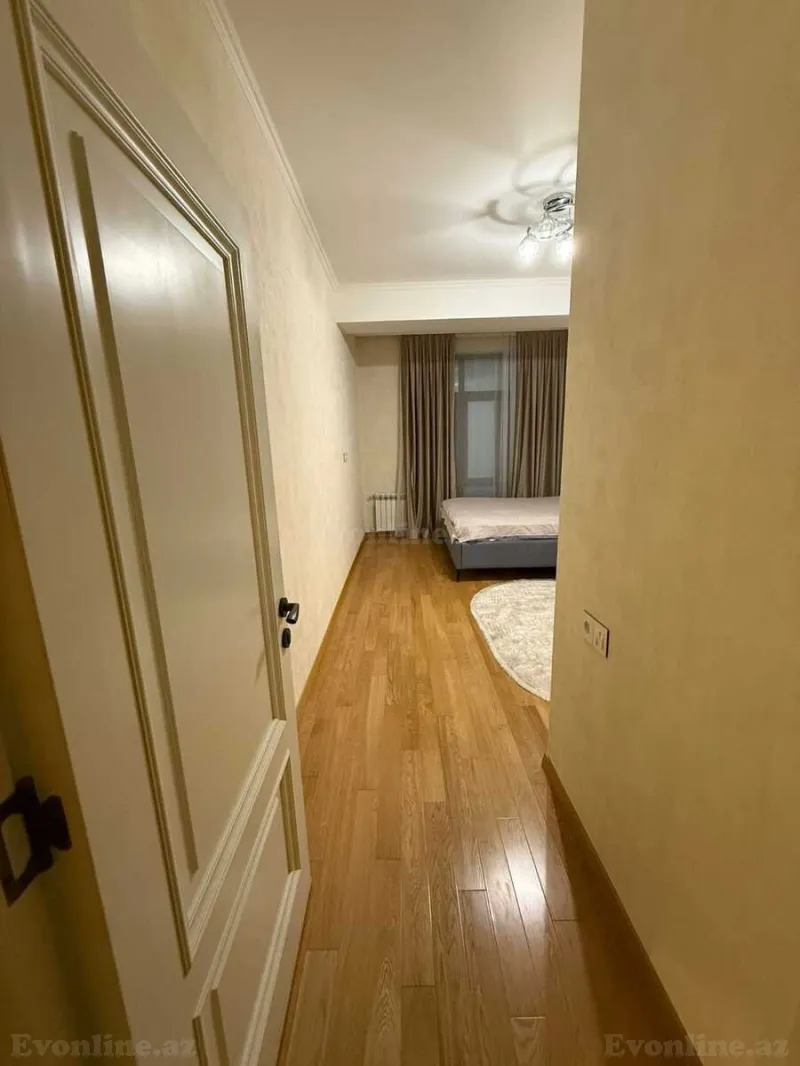 Kirayə verilir 2 otaqlı Mənzil Yeni tikili 80 m² Nəsimi r. - şəkil 3