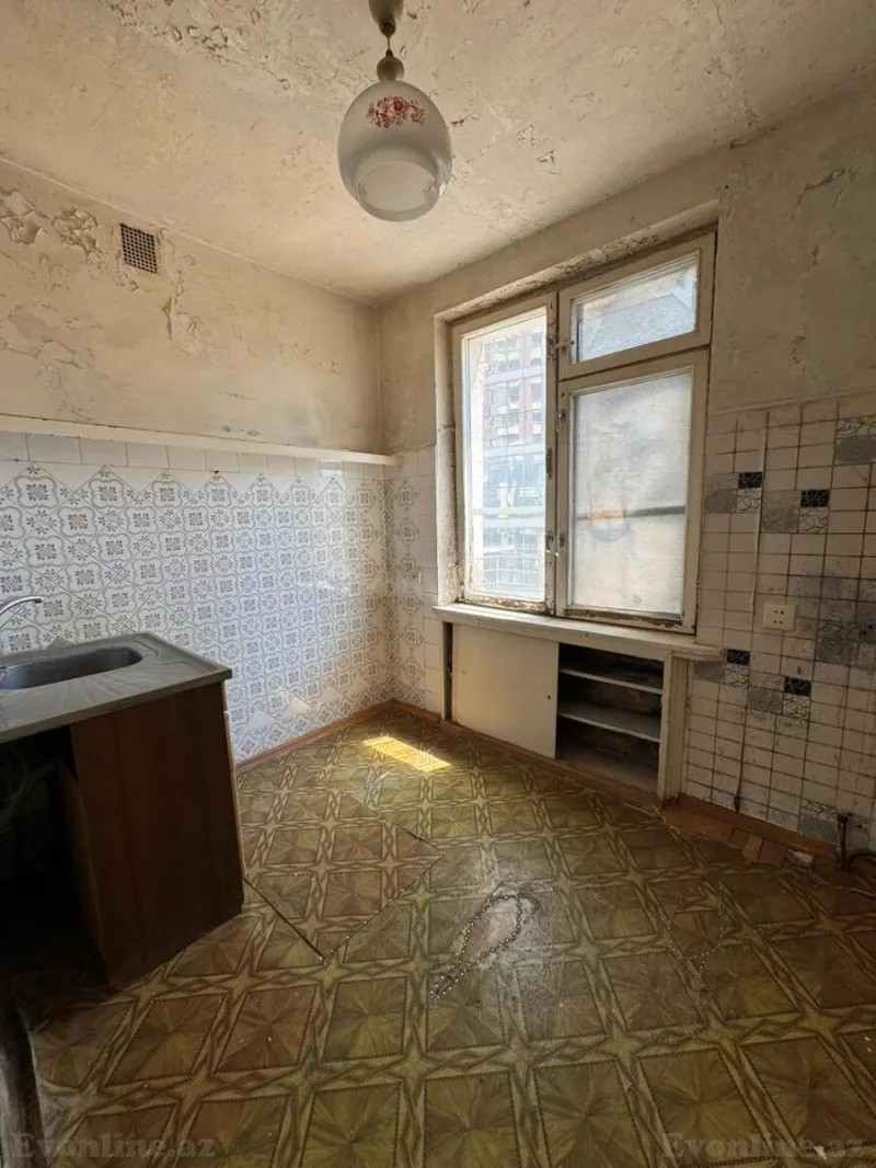 Satılır 2 otaqlı Mənzil Köhnə tikili 55 m² Yasamal - şəkil 8