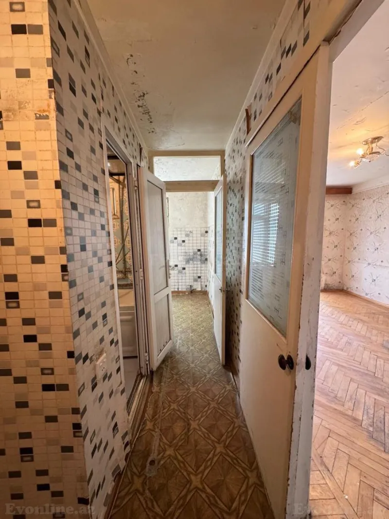 Satılır 2 otaqlı Mənzil Köhnə tikili 55 m² Yasamal - şəkil 9