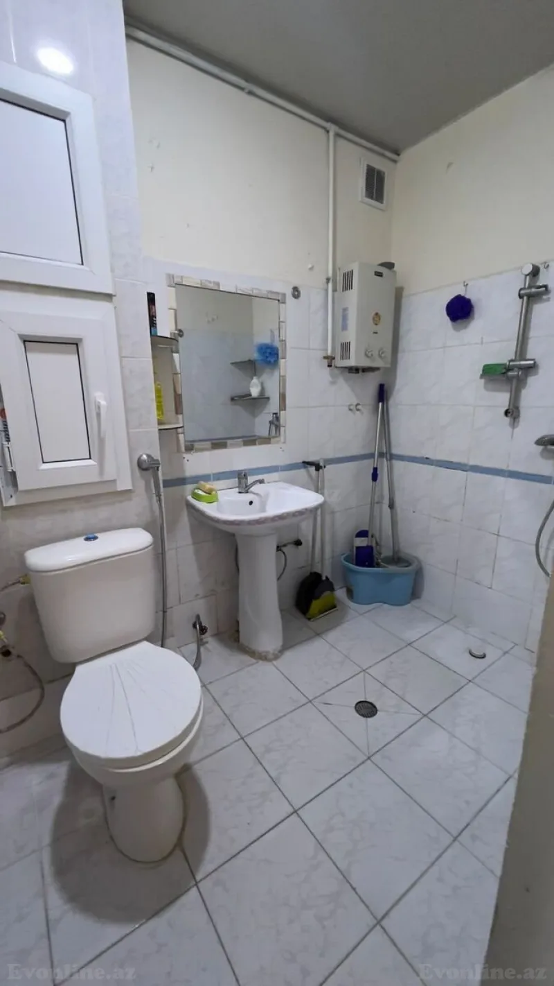 Kirayə verilir 2 otaqlı Mənzil Köhnə tikili 60 m² Elmlər Akademiyası m. - şəkil 17