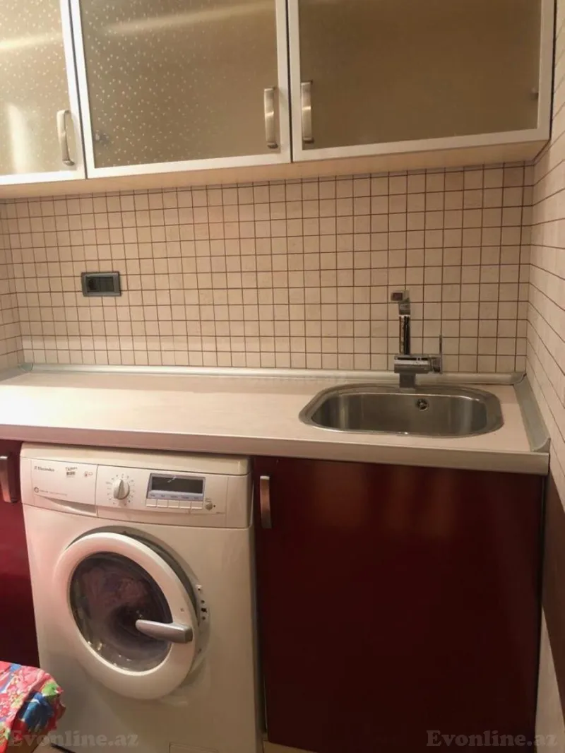 Satılır 4 otaqlı Mənzil Yeni tikili 200 m² 28 May m. - şəkil 4