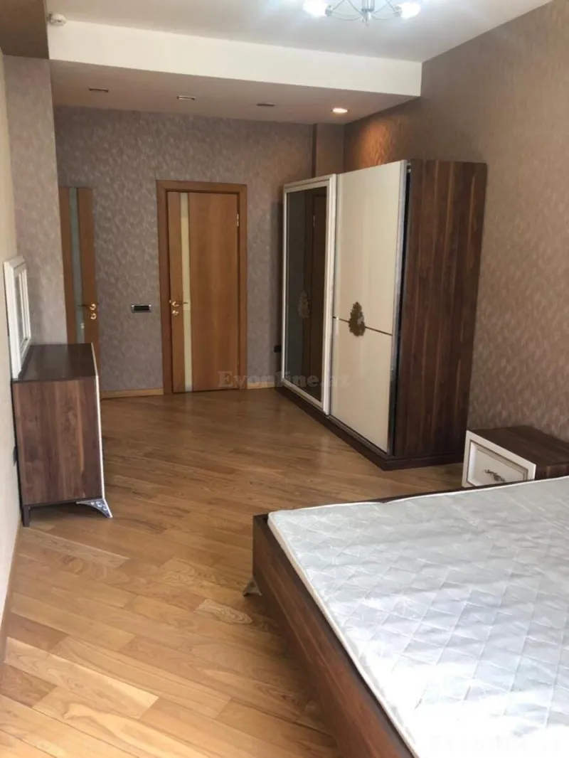 Satılır 4 otaqlı Mənzil Yeni tikili 200 m² 28 May m. - şəkil 6