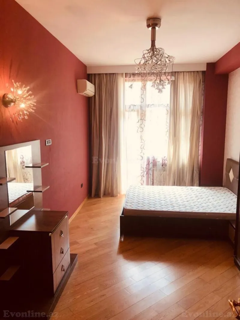 Satılır 4 otaqlı Mənzil Yeni tikili 200 m² 28 May m. - şəkil 12