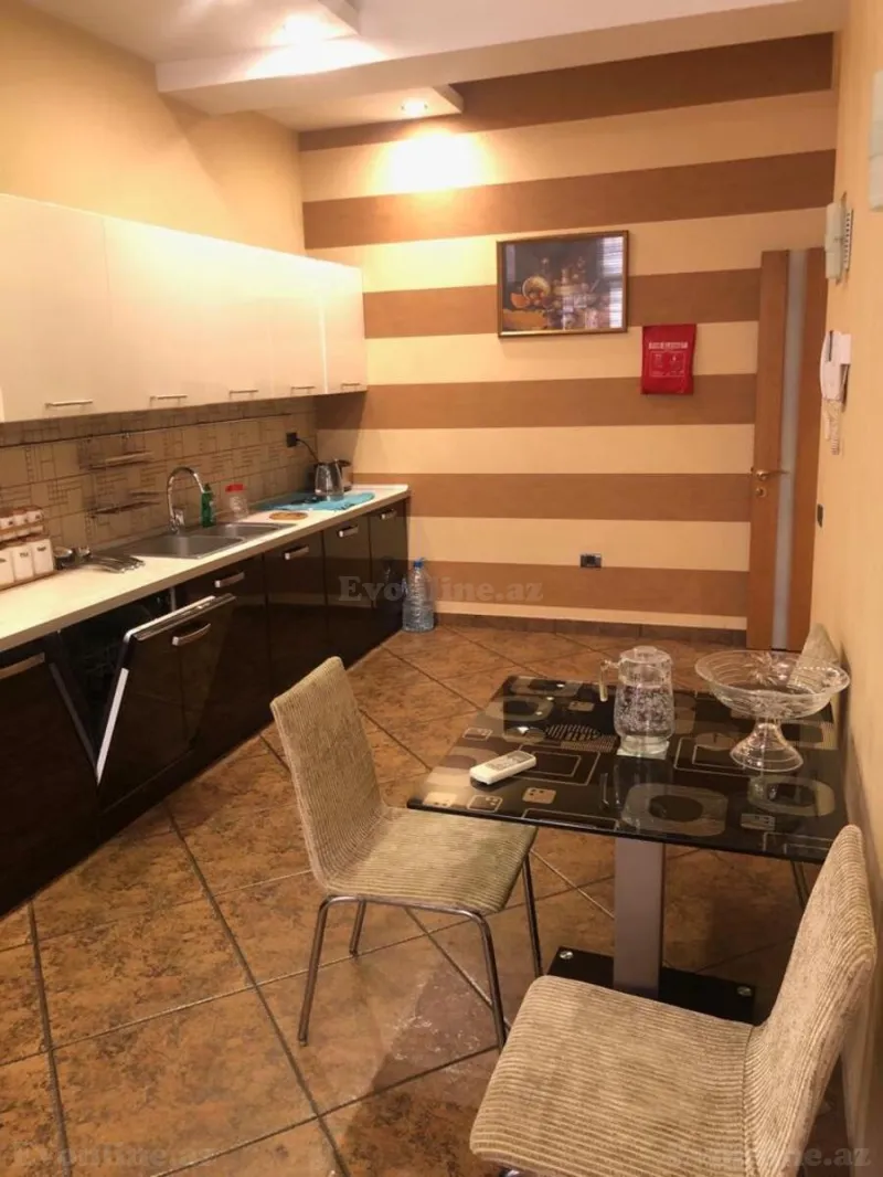 Satılır 4 otaqlı Mənzil Yeni tikili 200 m² 28 May m. - şəkil 16