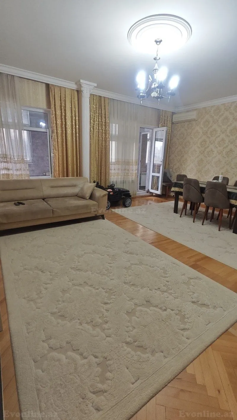 Satılır 5 otaqlı Mənzil Köhnə tikili 122 m² 8-ci mikrorayon - şəkil 3