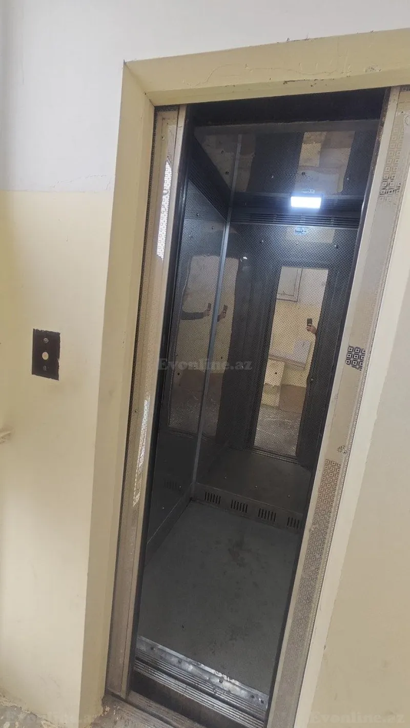 Satılır 5 otaqlı Mənzil Köhnə tikili 122 m² 8-ci mikrorayon - şəkil 18