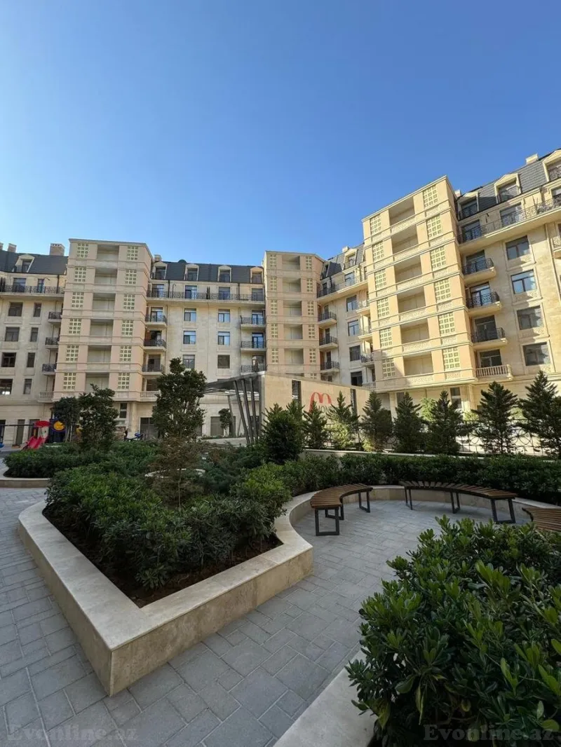 Satılır 4 otaqlı Mənzil Yeni tikili 195 m² Xətai r.