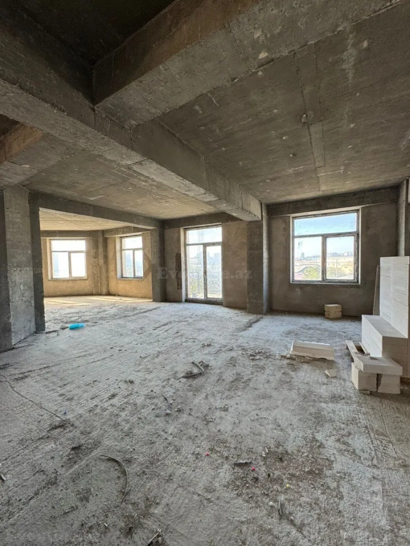 Satılır 4 otaqlı Mənzil Yeni tikili 195 m² Xətai r. - şəkil 2