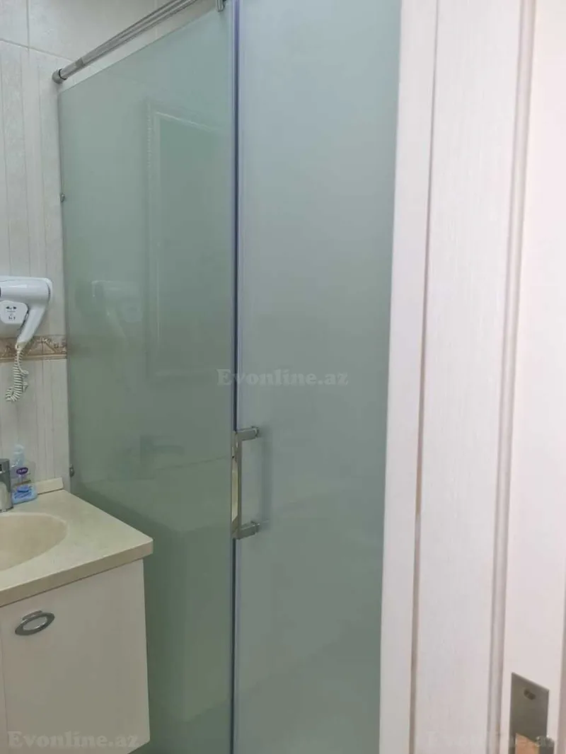 Kirayə verilir 2 otaqlı Mənzil Yeni tikili 80 m² Xətai m. - şəkil 9